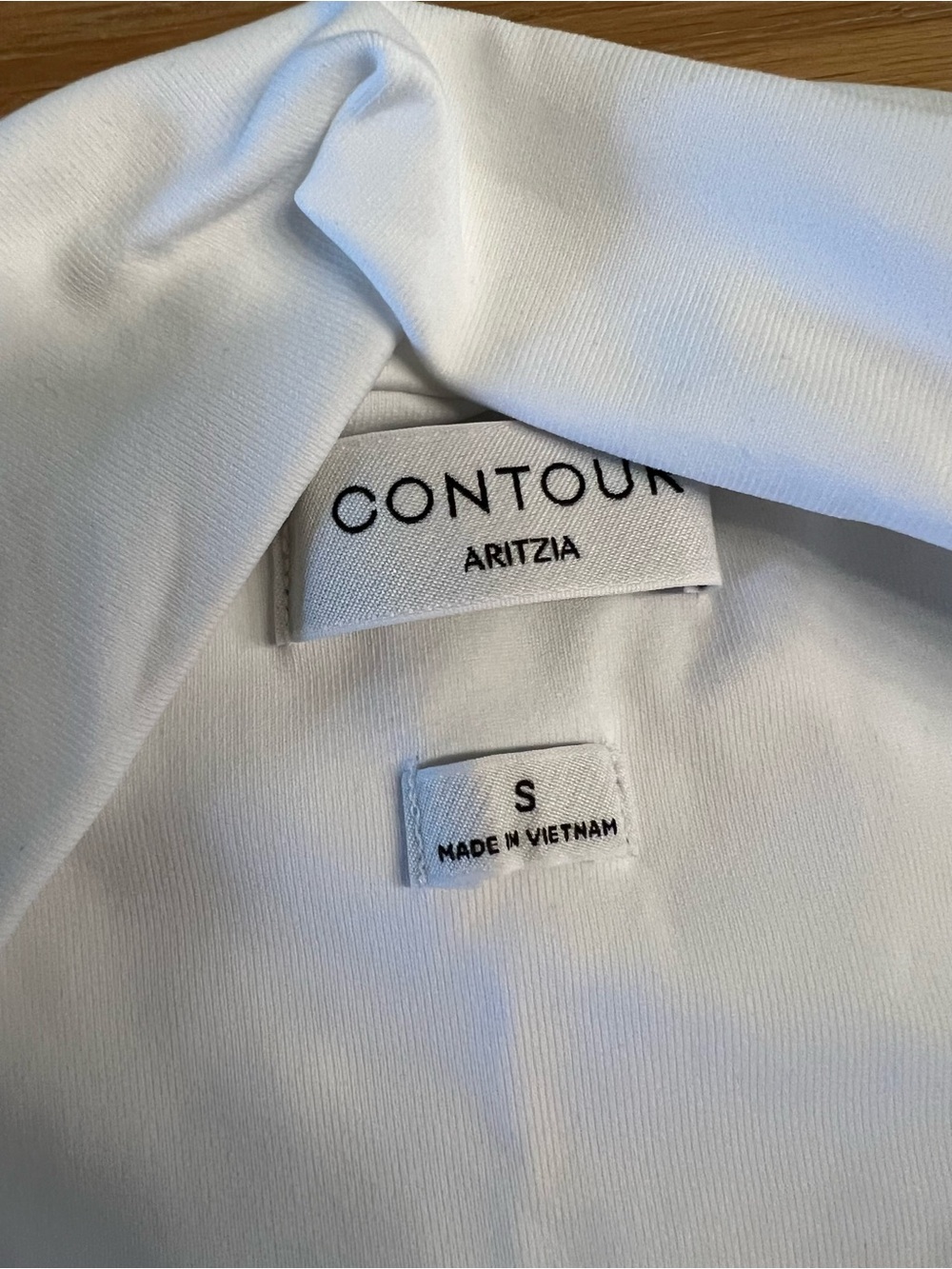 Aritzia Contour Flourish Top View 5